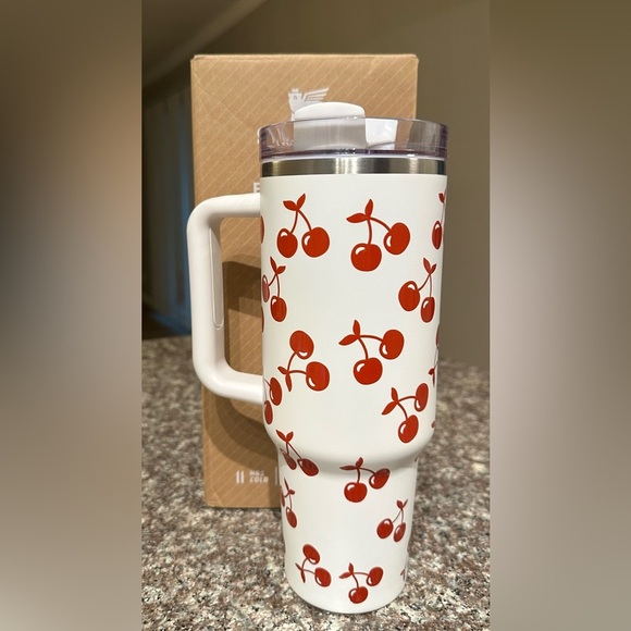 STANLEY Limited Edition Cherry 🍒 40oz Tumbler W/ Clear Straw - Picture 3 of 3